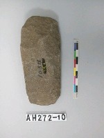 藏品(舌刃打製石斧)的圖片